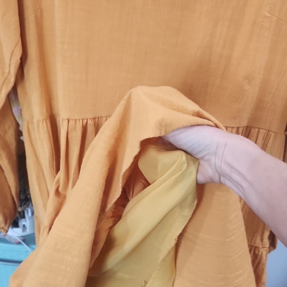 Yellow V-Neck Tiered Dress - Picture 4 of 4